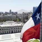 Chile, edificios y bandera