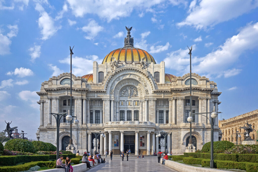 Conoce el Palacio de Bellas Artes y la Alameda Central